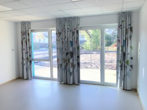 Lichtdichte Vorhanganlage in Kita Tischlerei Berwing